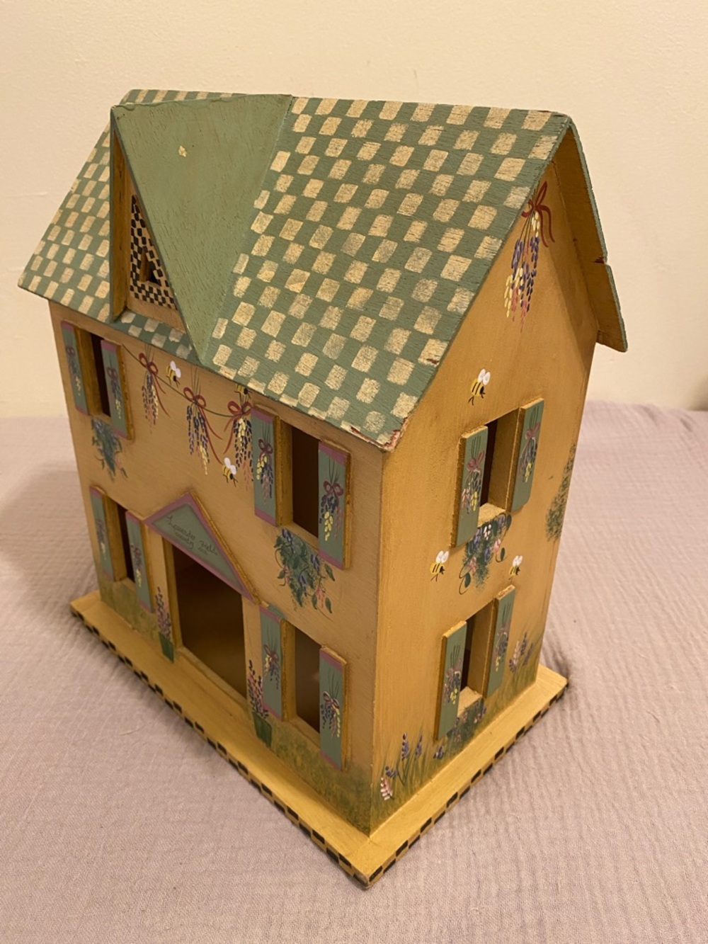 MILLS RIVER Industries 1998 Hand -Crafted Miniature Wood House - Yellow & Sage - Picture 4 of 10
